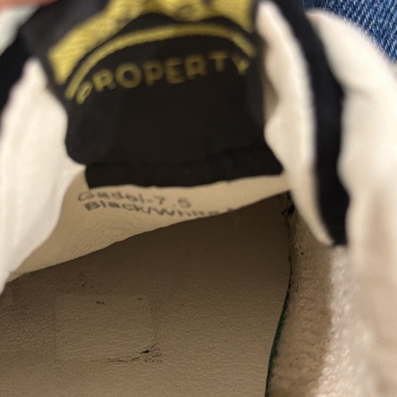 Vintage Havanas women’s sz 7.5
Black & white 
T3 - Picture 10 of 10